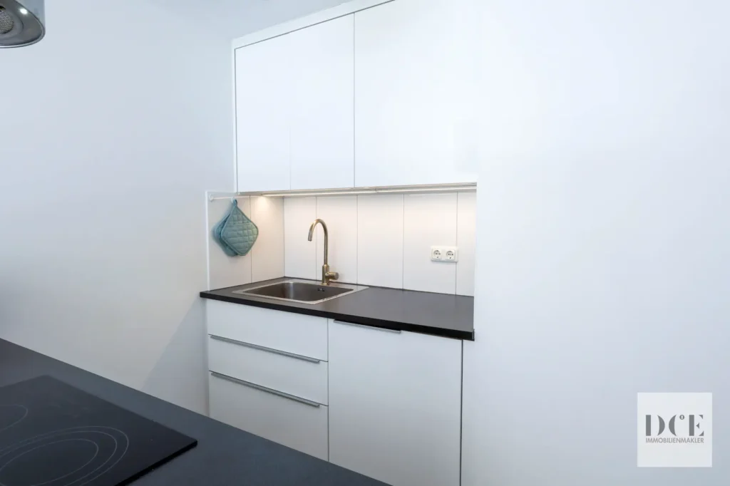 Immobilie kaufen 5 Wohnung in Muenchen Neuhausen DCE-Immobilienmakler.de