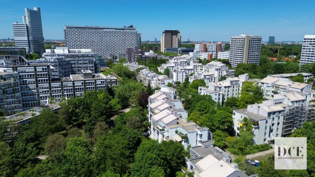 Immobilie kaufen 2 Mehrfamilienhaeuser am Arabellapark DCE-Immobilienmakler.de
